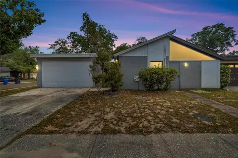 2014 Gregory Dr, Tampa, FL 33613