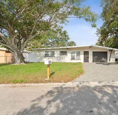 5824 23rd St W, Bradenton, FL 34207