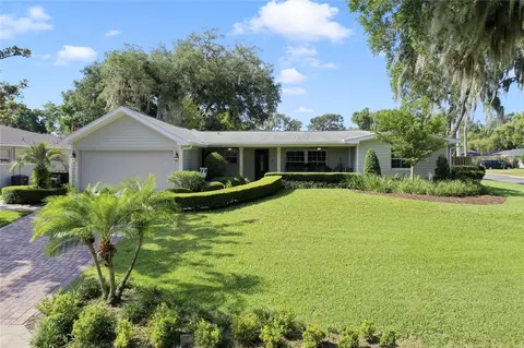 820 Northside Dr, Mount Dora, FL 32757