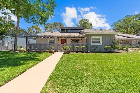 210 Balsam Dr, Oldsmar, FL 34677
