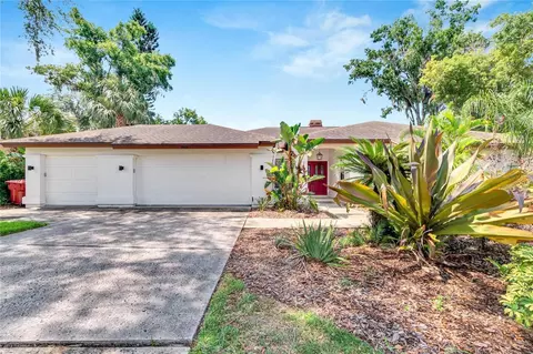 2806 Wedgewood Dr, Plant City, FL 33566