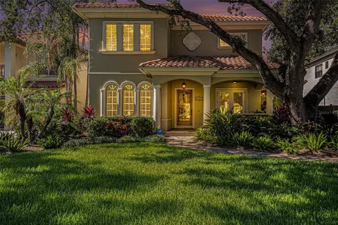 3203 W Bay Vista Ave, Tampa, FL 33611