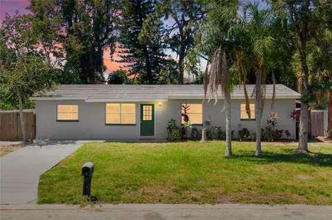8004 Winston Ln, Tampa, FL 33615