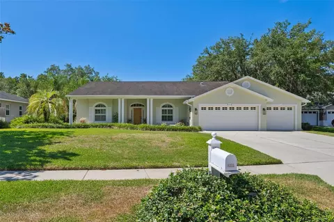 810 Brantenburg Way, Lutz, FL 33548