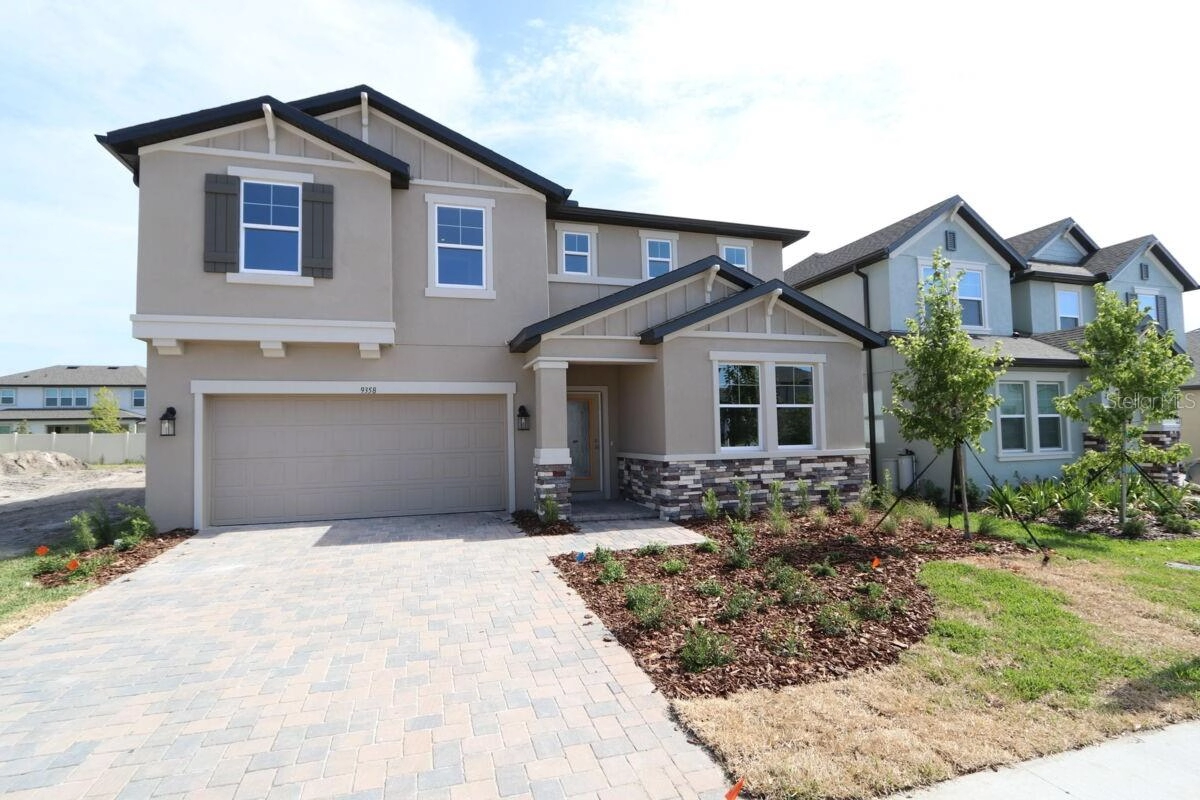 9358 Crescent Ray Dr  