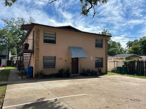 1219 E Mohawk Ave, Tampa, FL 33604