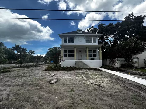342 34th Ave NE, Saint Petersburg, FL 33704