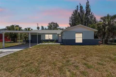 560 Florida Cir S, Apollo Beach, FL 33572