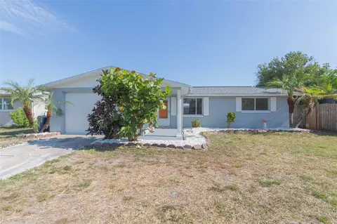 3818 Darlington Rd, Holiday, FL 34691