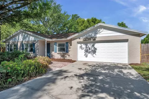 3725 Thornwood Dr, Tampa, FL 33618