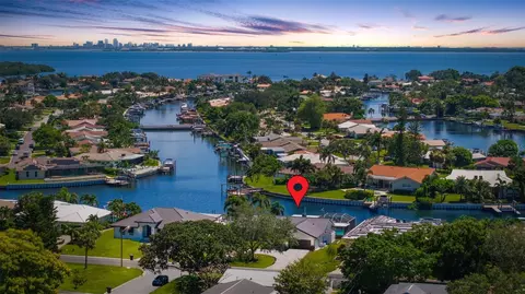4749 Lansing St NE, Saint Petersburg, FL 33703
