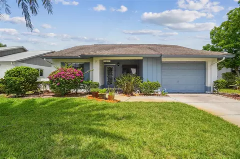 11815 Wax Myrtle Ct, New Port Richey, FL 34654
