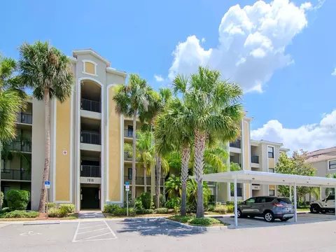 7019 River Hammock Dr #206, Bradenton, FL 34212