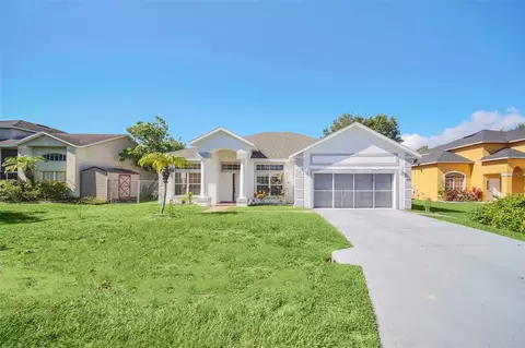 1015 Pantheon Dr, Kissimmee, FL 34759