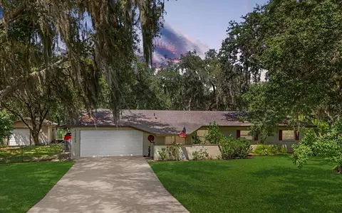12303 Kelly Ln, Thonotosassa, FL 33592
