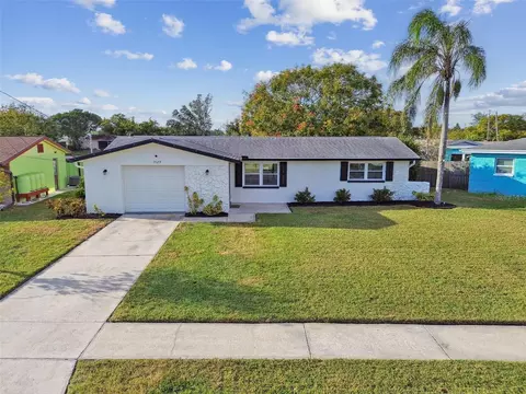 1529 Alameda Dr, Holiday, FL 34690
