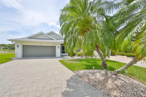 918 Mcdaniel St #8, Sun City Center, FL 33573