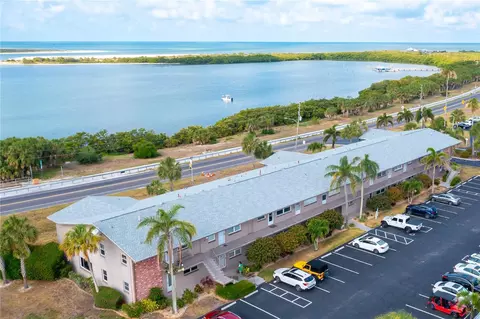 2 Causeway Blvd # 208, Dunedin, FL 34698