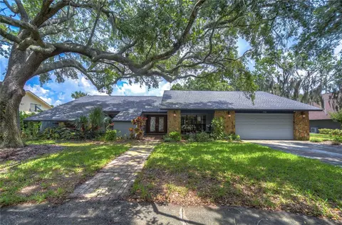 1906 Sweet Bay Ct, Plant City, FL 33566