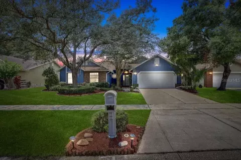5717 Erhardt Dr, Riverview, FL 33578