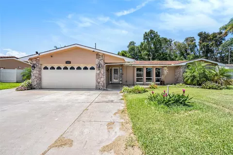2115 Seagull Dr, Clearwater, FL 33764