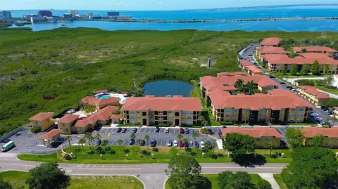 4323 Bayside Village Dr #320, Tampa, FL 33615