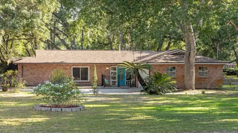 1818 Vandervort Rd, Lutz, FL 33549