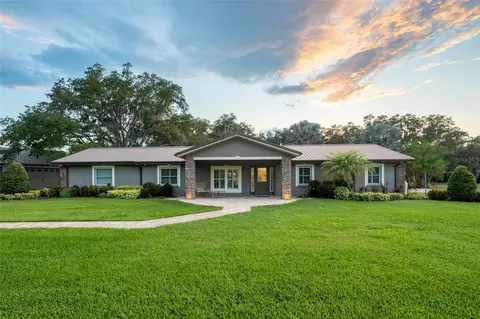 3715 Powerline Rd, Lithia, FL 33547
