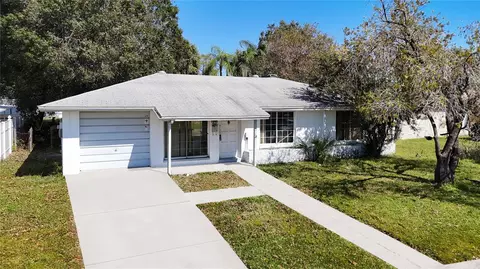 7904 Woodglen Cir, Tampa, FL 33615