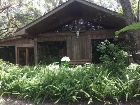 5714 Frontier Dr, Zephyrhills, FL 33540