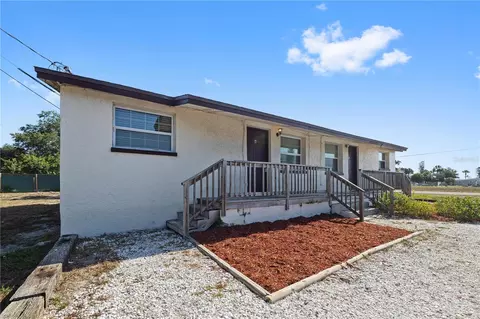 1901 Gulf City Rd, Ruskin, FL 33570