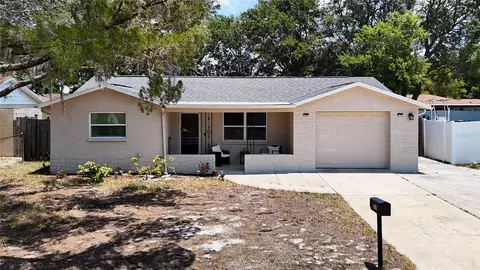 8906 Pandora Ln, Port Richey, FL 34668