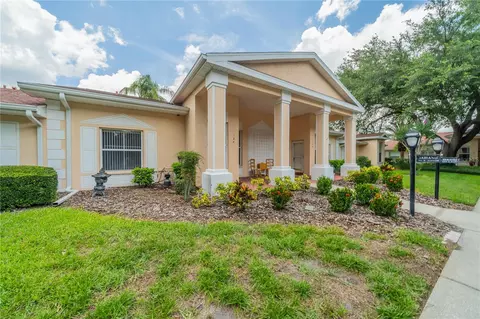 124 Knollpoint Dr, Sun City Center, FL 33573