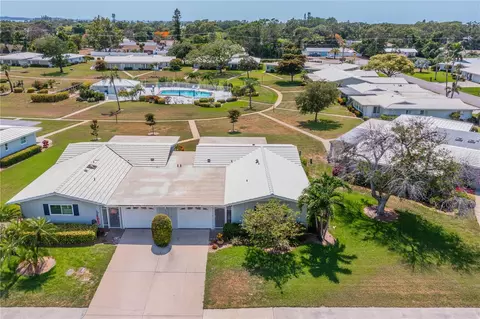 902 Village Green Pkwy #330, Bradenton, FL 34209