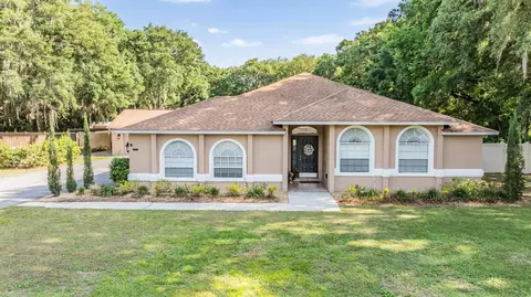 2819 Saint Anthony Dr, Valrico, FL 33594