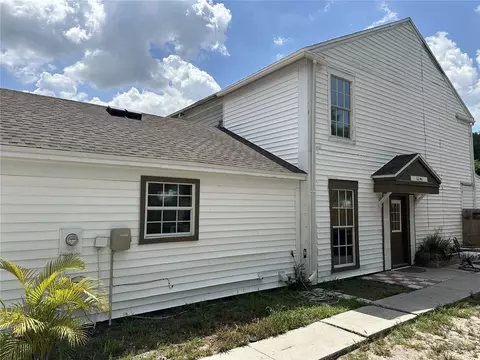 6246 Oak Cluster Cir, Tampa, FL 33634