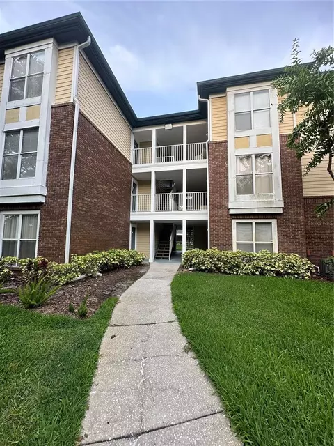 10020 Strafford Oak Ct #911, Tampa, FL 33624