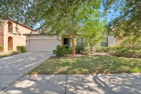 1939 Abbey Ridge Dr, Dover, FL 33527
