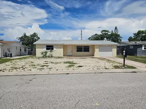 3241 Finch Dr, Holiday, FL 34690