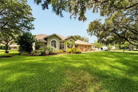 803 Tomahawk Trl, Brandon, FL 33511 photo 1