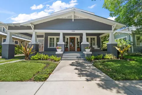 2109 W Watrous Ave, Tampa, FL 33606