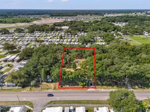 37822 Chancey Rd, Zephyrhills, FL 33541
