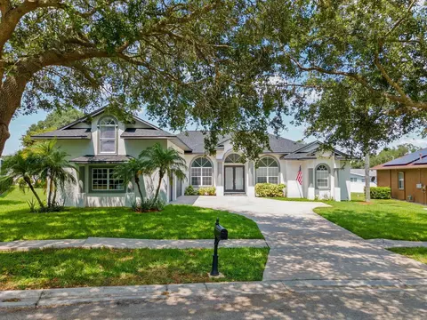 612 Citrus Wood Ln, Valrico, FL 33594