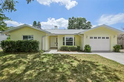 1011 Connecticut Rd, Tarpon Springs, FL 34689