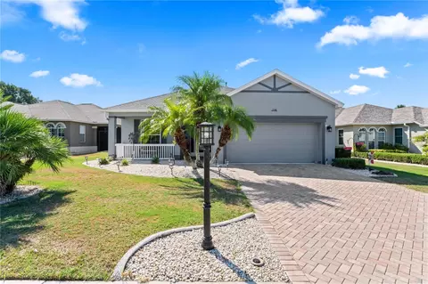 1148 Emerald Dunes Dr, Sun City Center, FL 33573