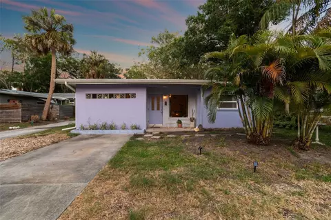 305 Bath St, Tarpon Springs, FL 34689