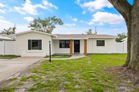 11175 109th Way, Seminole, FL 33778