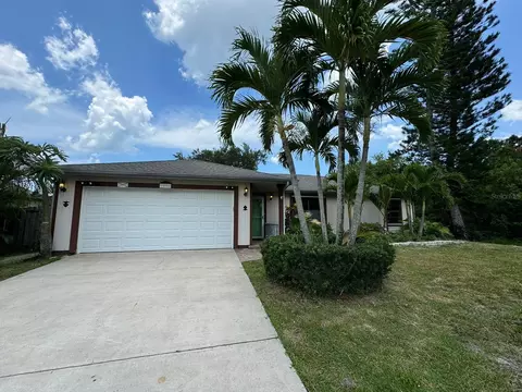 1056 Topsail Ln, Sebastian, FL 32958