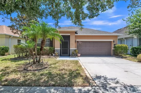 555 Aeolian Dr, New Smyrna Beach, FL 32168