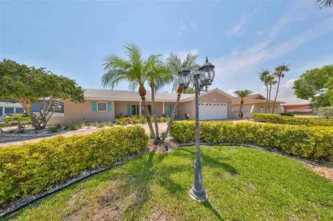 6345 Cocoa Ln, Apollo Beach, FL 33572